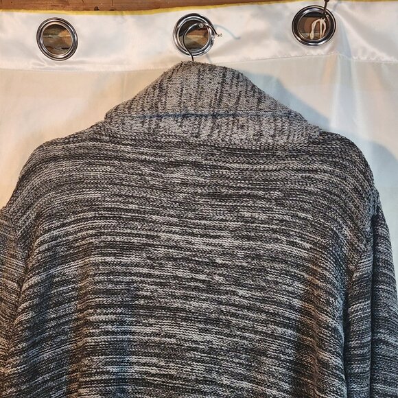 Rue21 Grey Black Heather Thick Woven Cable Knit Big Button Detail LS Cardigan L - Picture 11 of 16